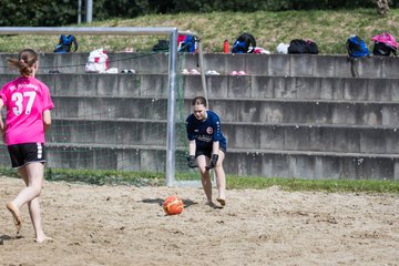 Bild 9 - wBJ/wCJ Beachsoccer Cup